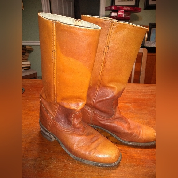 Frye Other - Frye Riding Boots, 9.5D, Cognac Brown, Some Wear, Interesting Colour Pattern
